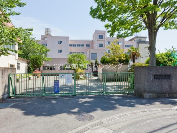 草加市清門２丁目の中古一戸建て(清門小学校)