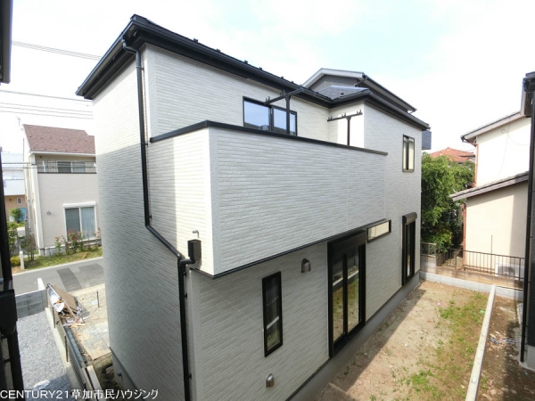 草加市青柳6丁目　新築一戸建て　28期2号棟