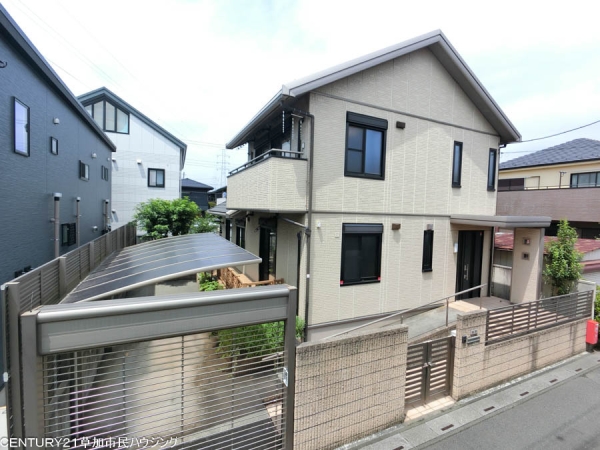 草加市手代2丁目　中古一戸建て