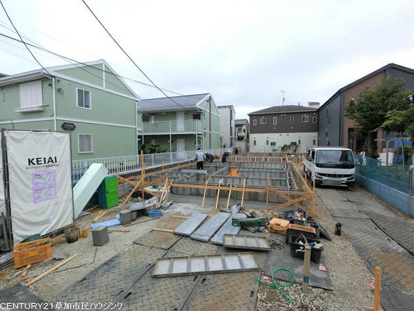 草加市稲荷6丁目　新築一戸建て　19期1号棟