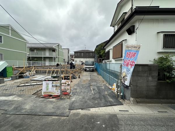 草加市稲荷6丁目　新築一戸建て　19期2号棟