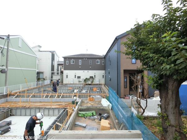 草加市稲荷6丁目　新築一戸建て　19期2号棟