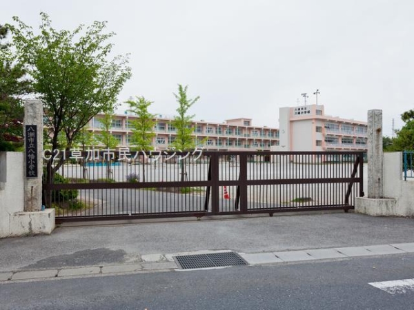 八潮市中央３丁目の土地(八幡小学校)
