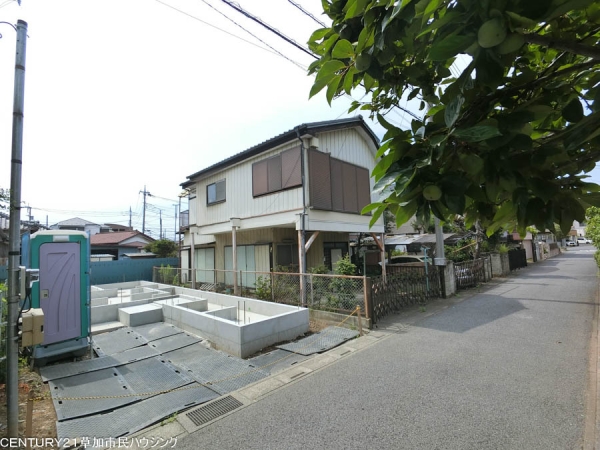 草加市長栄2丁目　新築一戸建て