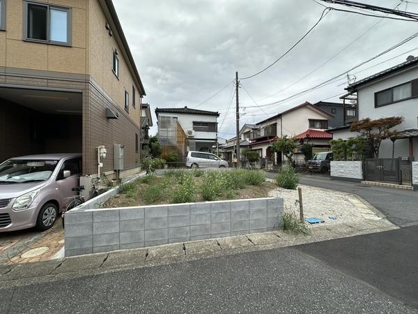 草加市青柳8丁目　新築一戸建て　01期