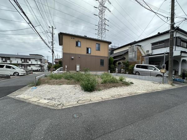 草加市青柳8丁目　新築一戸建て　01期