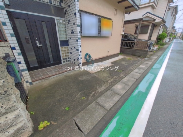 八潮市大字鶴ケ曽根の中古一戸建て
