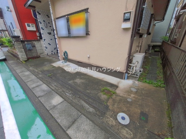 八潮市大字鶴ケ曽根の中古一戸建