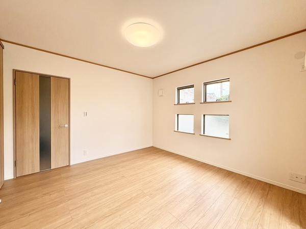 八潮市中央４丁目の中古一戸建て