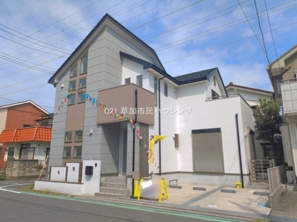 八潮市中央4丁目　中古一戸建て