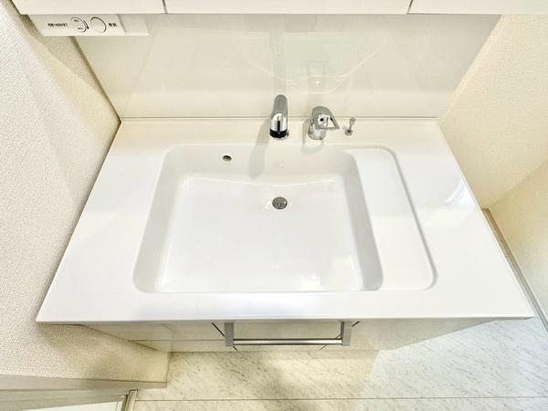 草加市弁天2丁目　新築一戸建て