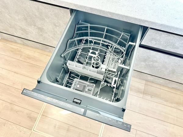 草加市手代1丁目　新築一戸建て　7期2号棟