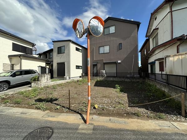 草加市新里町　新築一戸建て　H