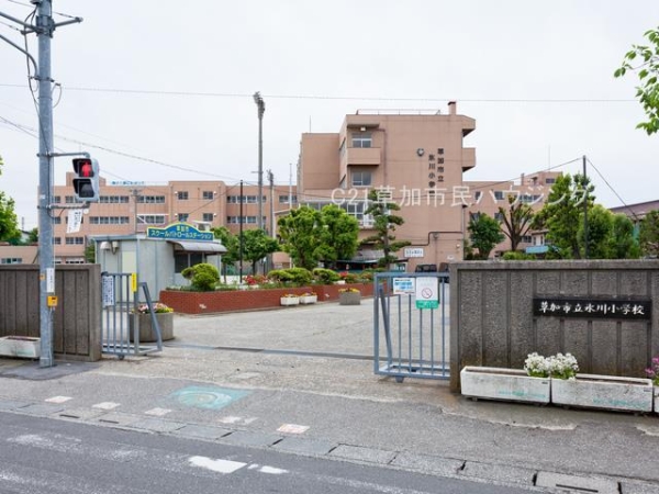 草加市谷塚町　新築一戸建て　27期(氷川小学校)