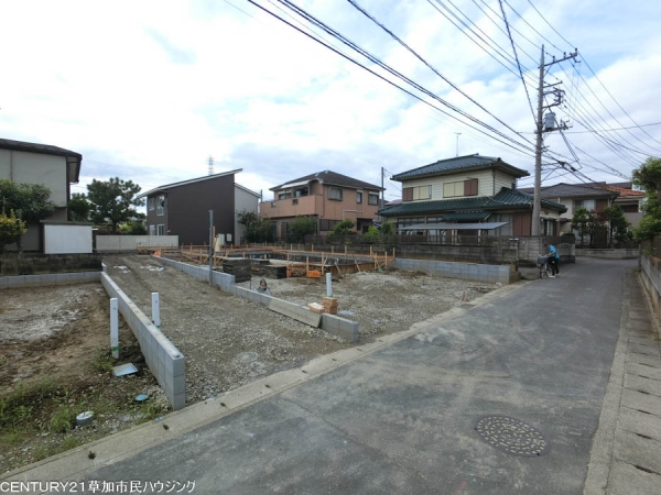 草加市谷塚上町　新築一戸建て　8期2号棟