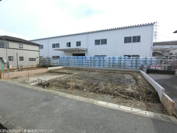草加市青柳6丁目　新築一戸建て　16期