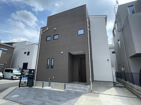 草加市青柳7丁目　中古一戸建て