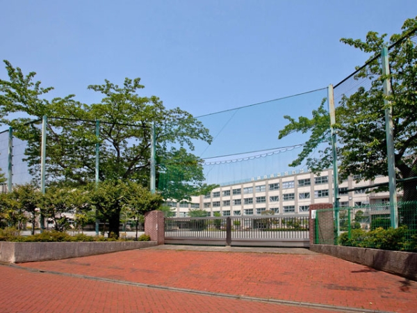足立区西保木間４丁目の中古一戸建て(竹の塚中学校)