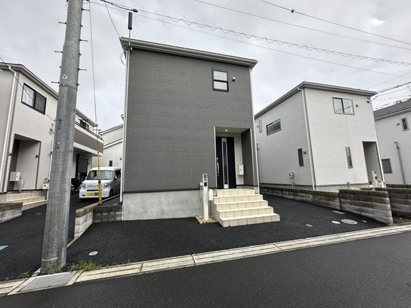 草加市谷塚上町の中古一戸建て