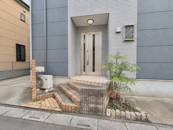 草加市旭町５丁目の中古一戸建て