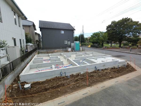 草加市長栄3丁目　新築一戸建て