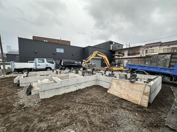 八潮市大曽根　新築一戸建て　B号棟