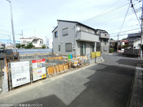草加市瀬崎5丁目　新築一戸建て　12期
