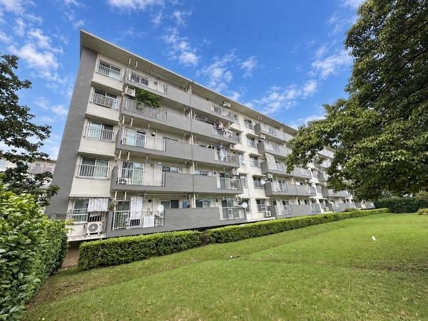 新栄町団地4街区3号棟