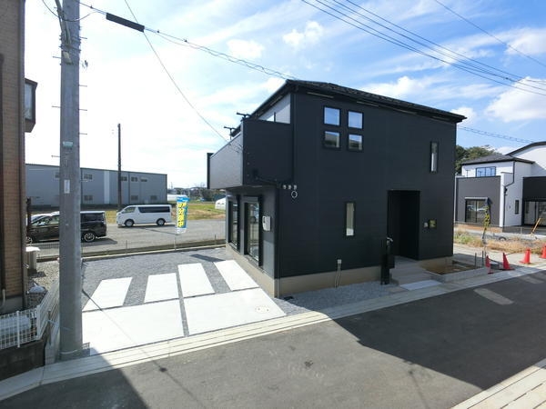 草加市八幡町　新築一戸建て　9期4号棟