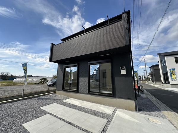 草加市八幡町　新築一戸建て　9期4号棟