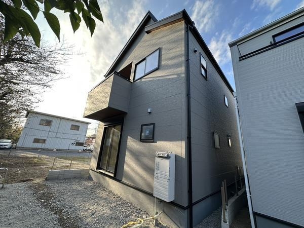 草加市北谷1丁目　新築一戸建て　4期1号棟