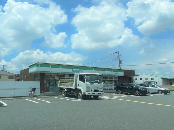 草加市八幡町　新築一戸建て　2期(ファミリーマート　草加八幡町店)