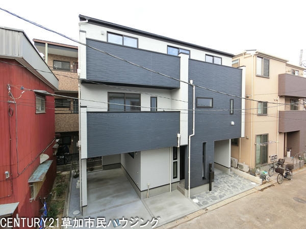 草加市高砂1丁目　新築一戸建て　III