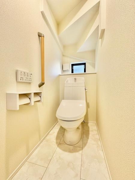 草加市青柳6丁目　新築一戸建て　2期2号棟