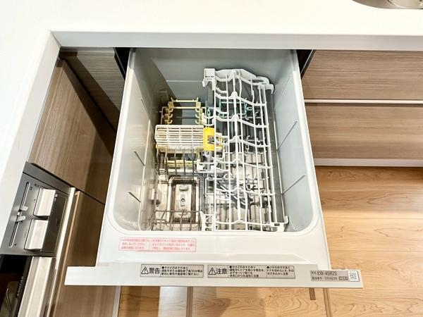 八潮市鶴ケ曽根　新築一戸建て　2期2号棟