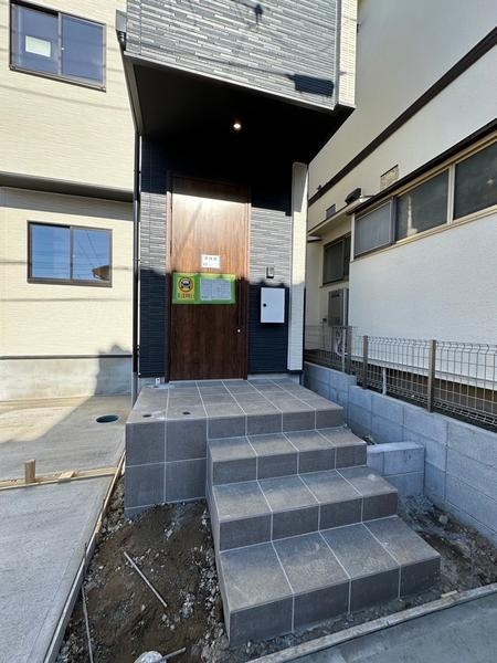 八潮市鶴ケ曽根　新築一戸建て　2期2号棟