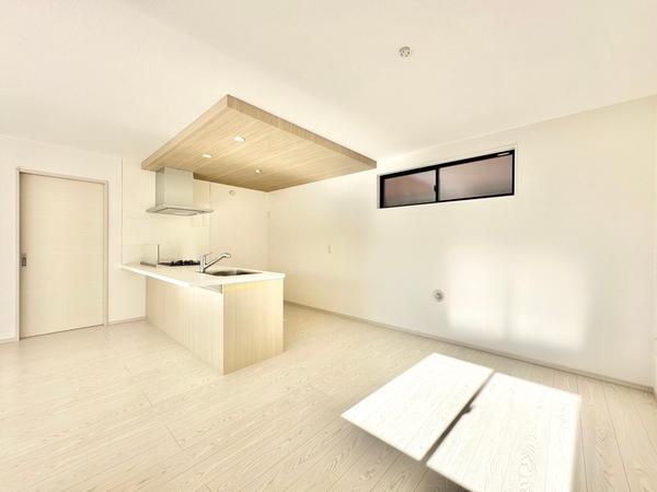 八潮市鶴ケ曽根　新築一戸建て　2期1号棟