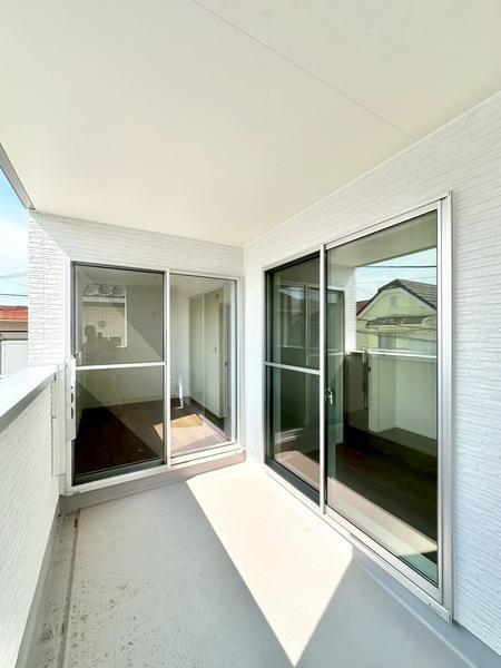 草加市谷塚町　新築一戸建て