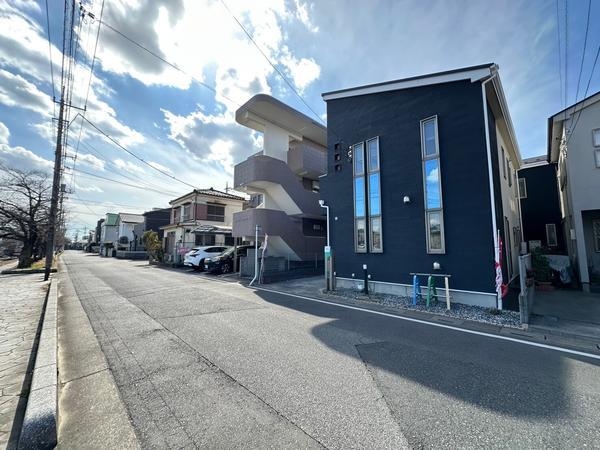 草加市稲荷４丁目　中古一戸建て