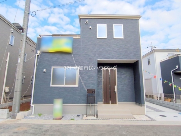 草加市青柳3丁目　新築一戸建て　18期3号棟