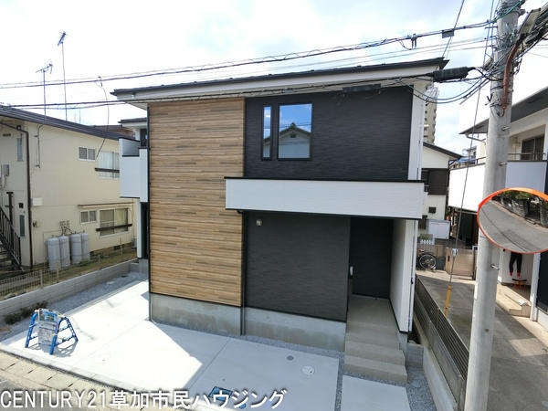 草加市栄町2丁目　新築一戸建て　4期