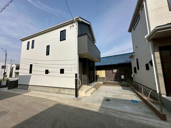 草加市長栄1丁目　新築一戸建て　第2期F号棟