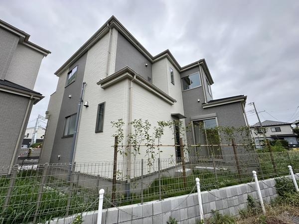 草加市八幡町　新築一戸建て　1号棟