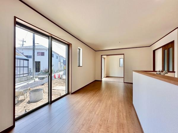 草加市稲荷2丁目　新築一戸建て　4期