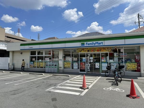 草加市両新田東町の中古一戸建て(ファミリーマート 草加谷塚店)