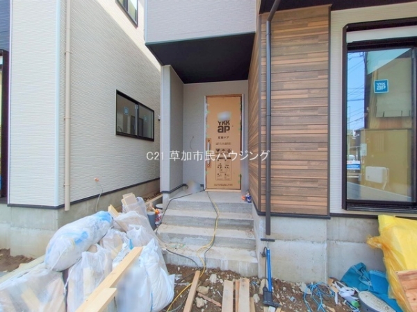 八潮市鶴ケ曽根　新築一戸建て　4期1号棟