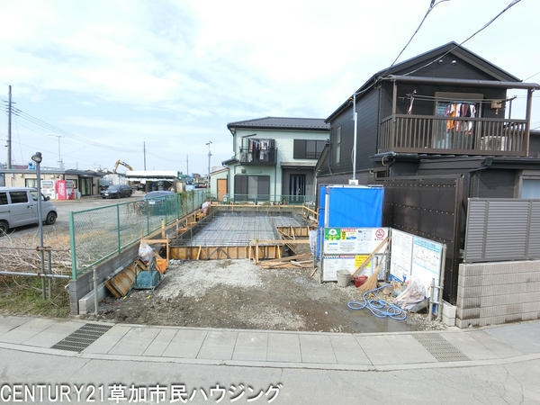 八潮市八條　新築一戸建て
