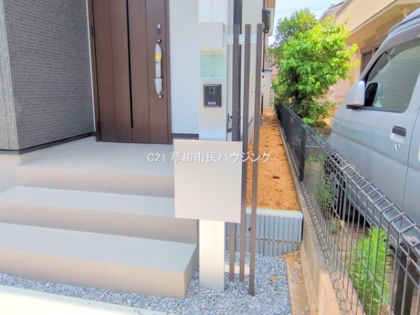 草加市青柳8丁目　新築一戸建て　22期