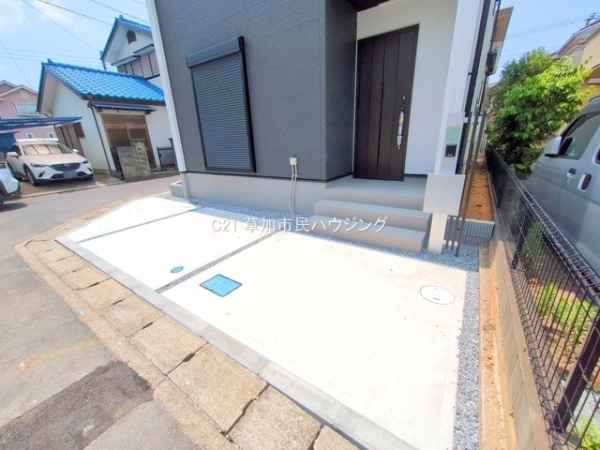草加市青柳8丁目　新築一戸建て　22期