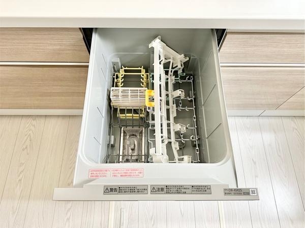 草加市中根1丁目　新築一戸建て　10期